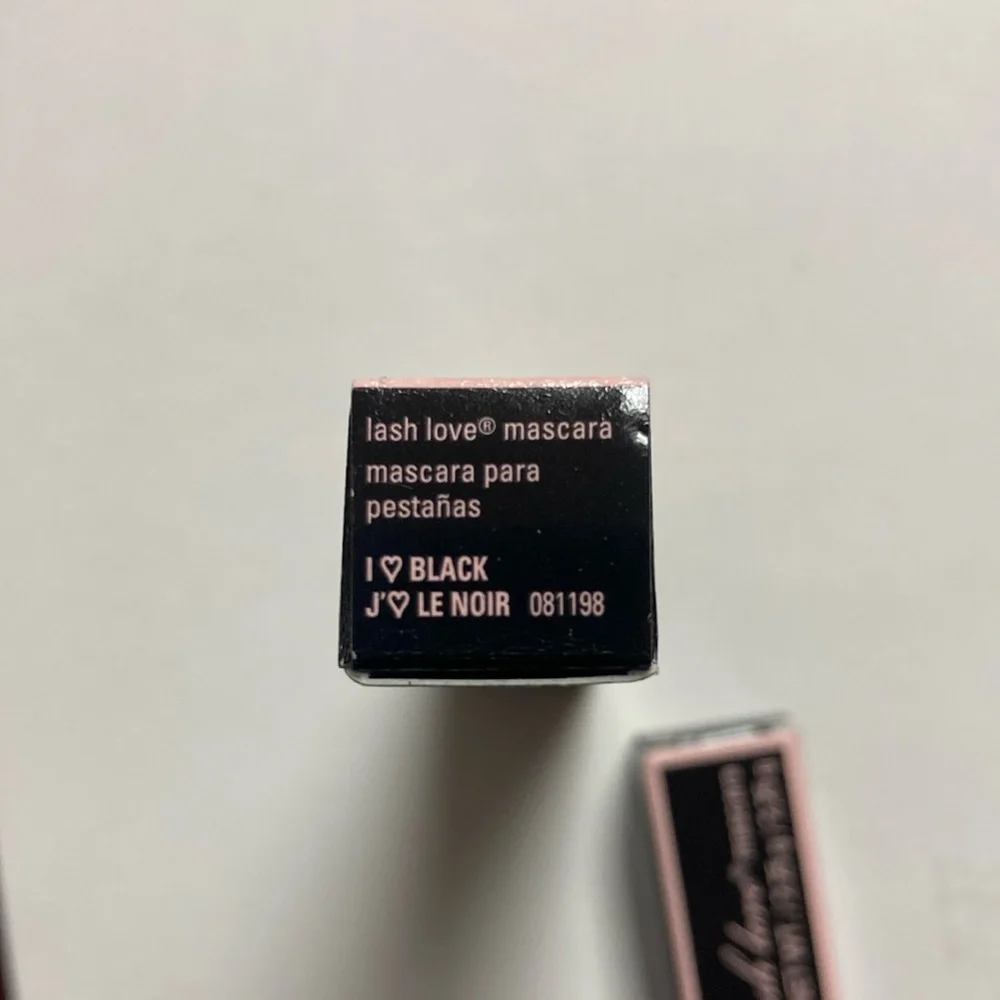 Mary Kay Lash Love Mascara I 🖤 Black